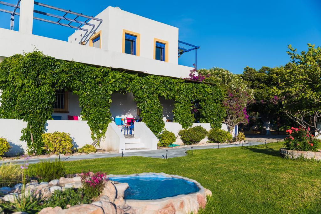 Villa Marqua Kalavarda Exterior photo