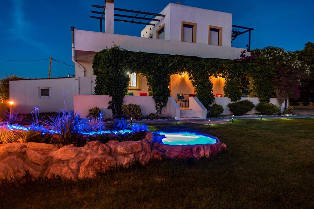 Villa Marqua Kalavarda Exterior photo